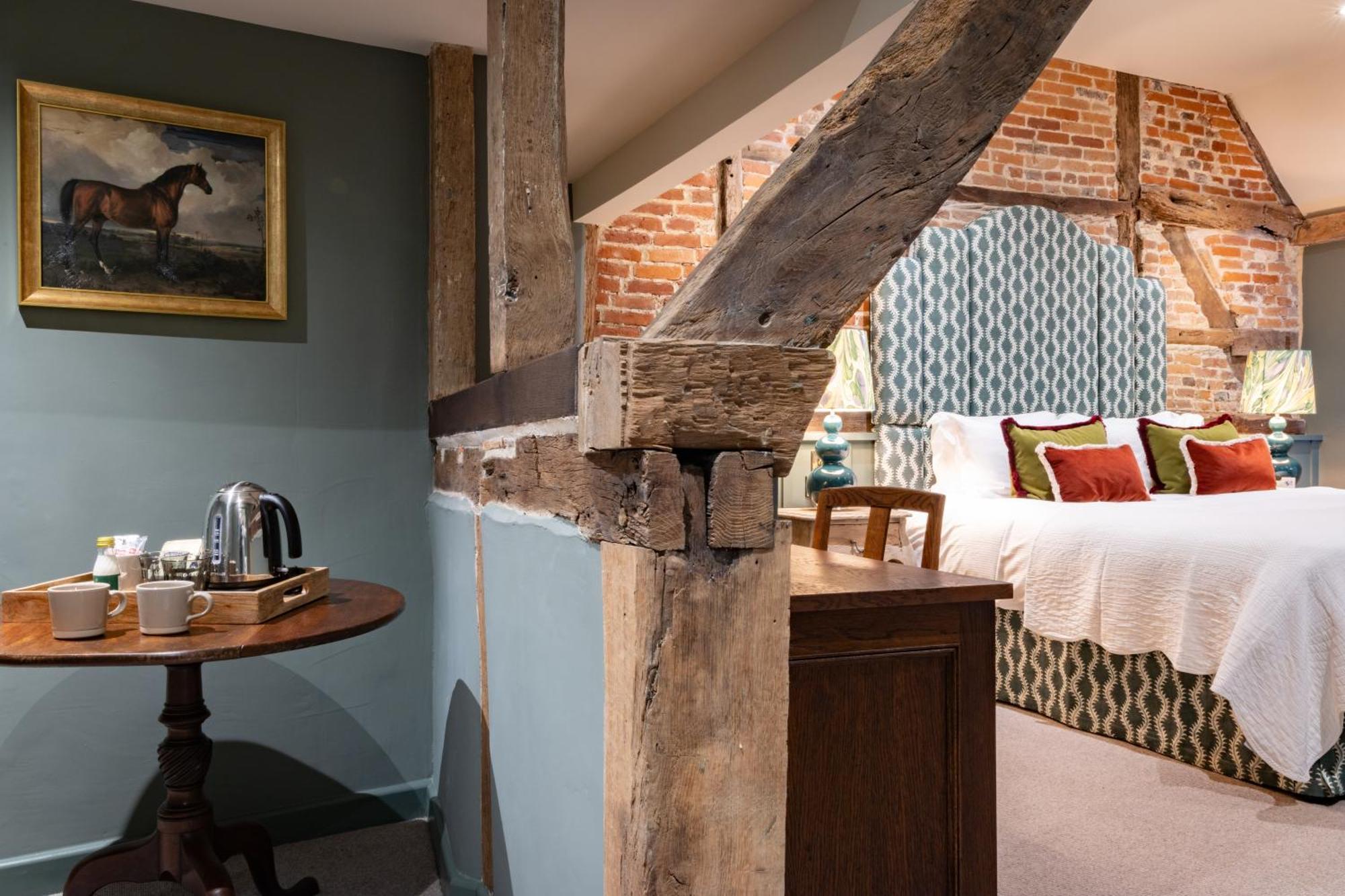 The Coat And Bear - A Heartwood Inn Newbury  Exterior foto